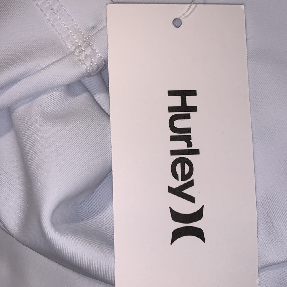 New Long Sleeve Hurley Rash Guard - Picture 2 of 4